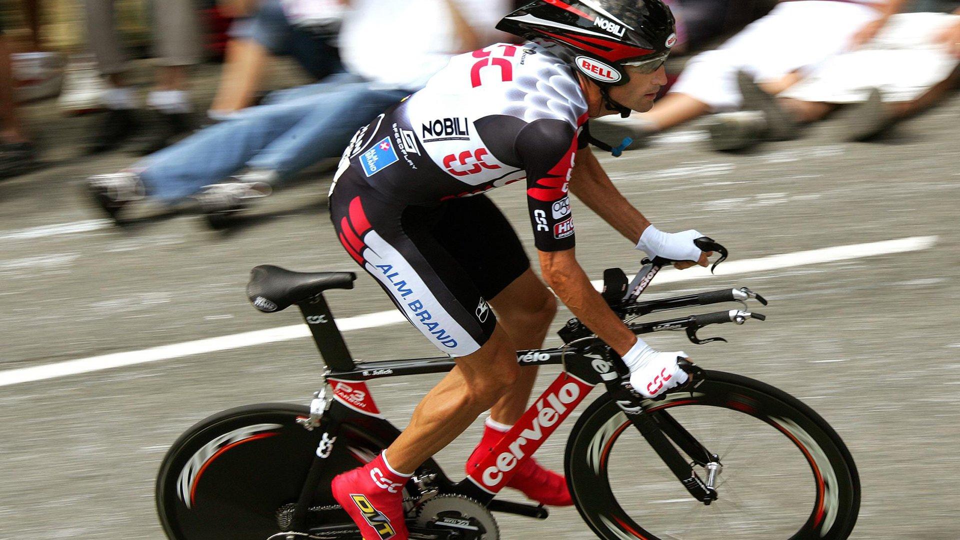 佩德里专访，罗德里金球奖证明中场球员价值，我的梦想是团队荣誉优先