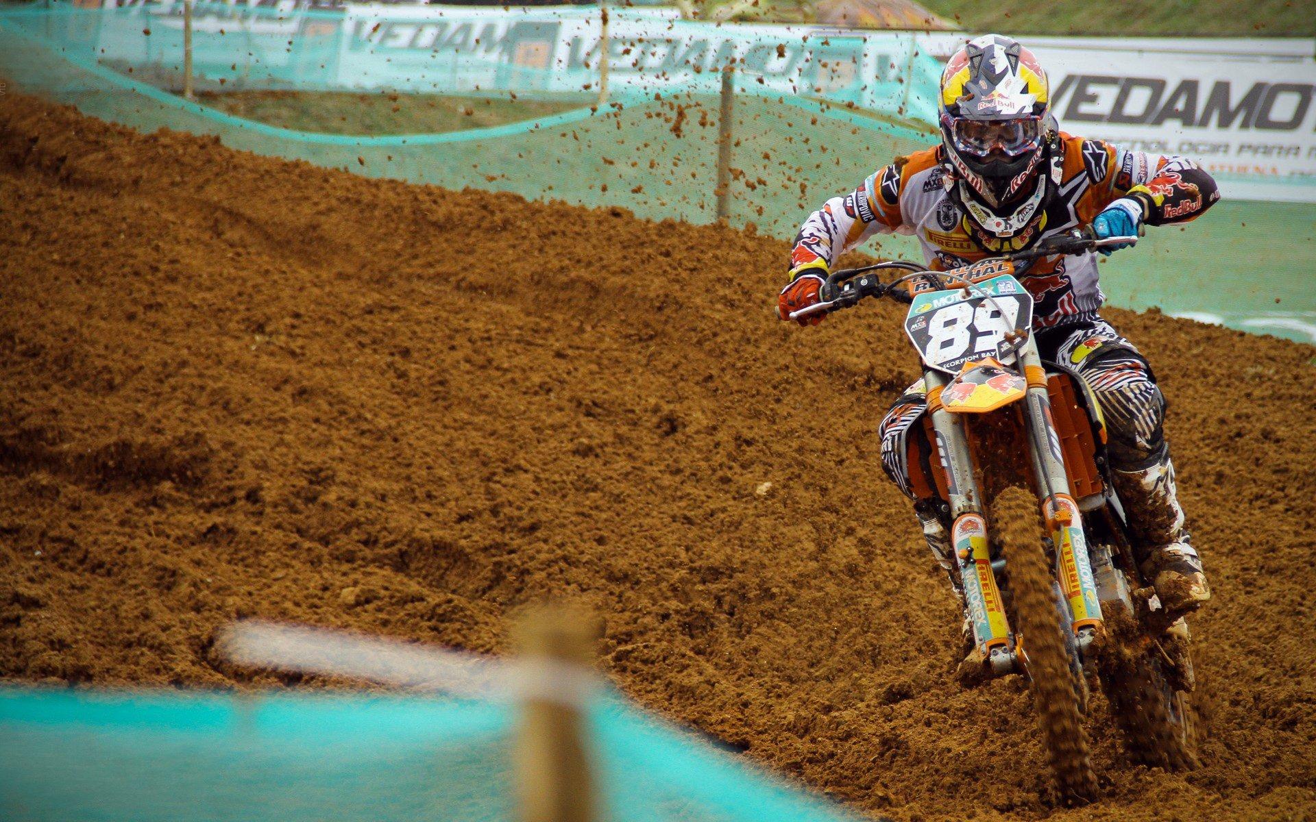 七年情谊画句点！开拓者官方致敬安芬尼·西蒙斯，感谢你奉献的一切